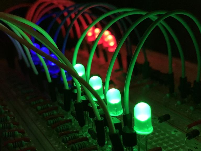 Electrical circuit with LEDs glowing in the dark